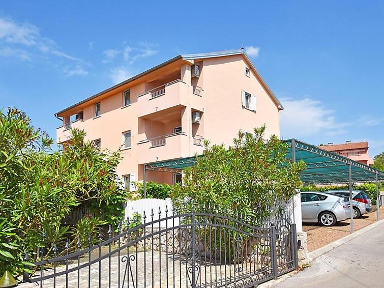 Apartments Dunja Malinska Exterior photo